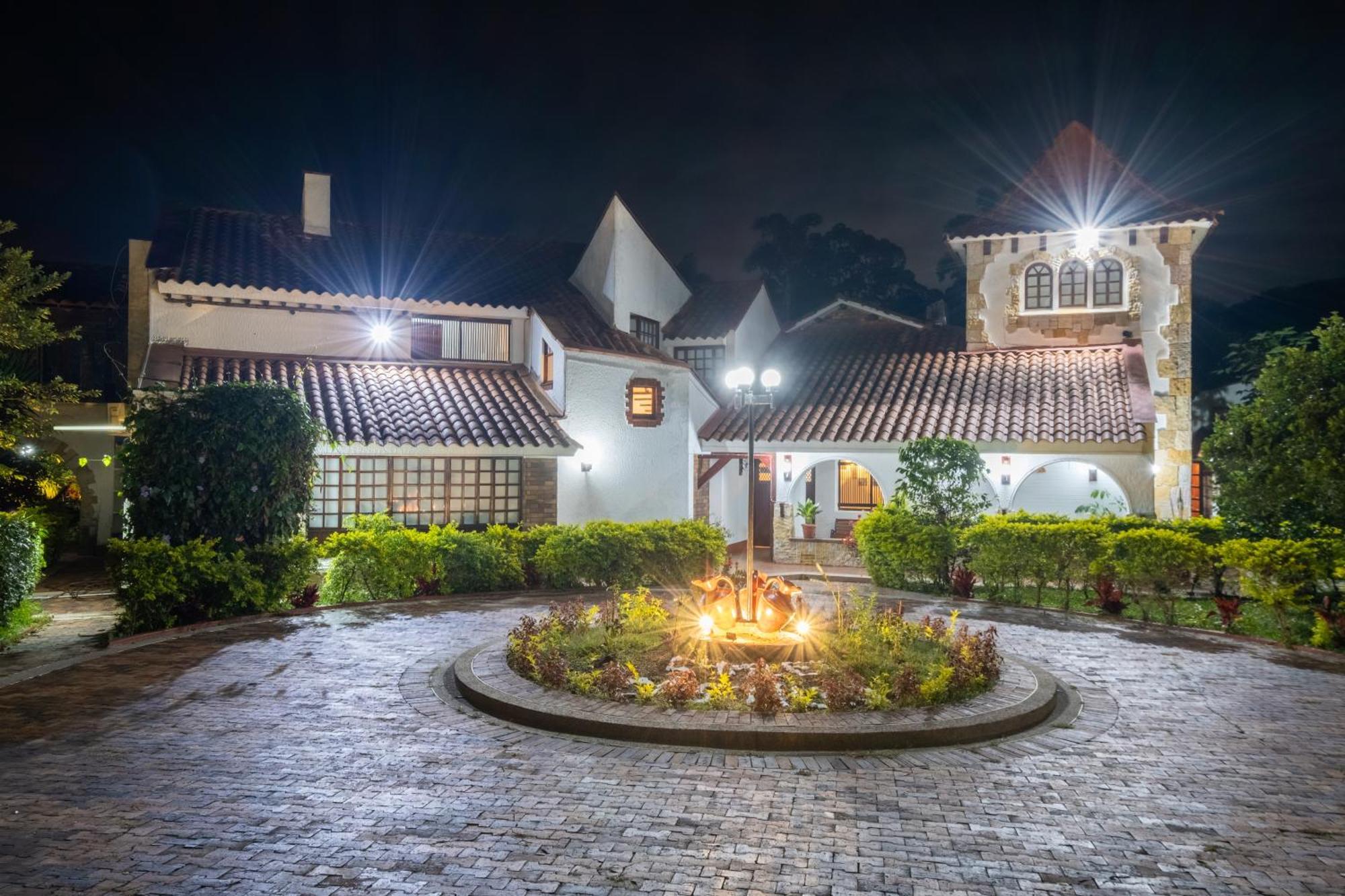Hotel Chalet El Castillo By Majuva Ла-Тебаида Экстерьер фото